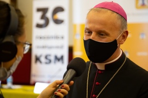 biskup marek solarczyk